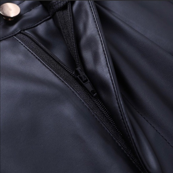 ❗️LAST 1❗️Chic Faux Leather Wide Leg Pants NWT - Picture 9 of 11